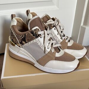 Michael Kors Women's Beige and Snake Print Suede/Leather Sneakers Size 8M